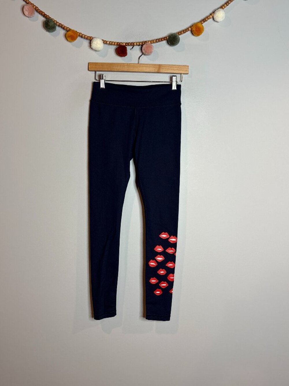 Tory Burch Sport Lip Print Performance Leggings